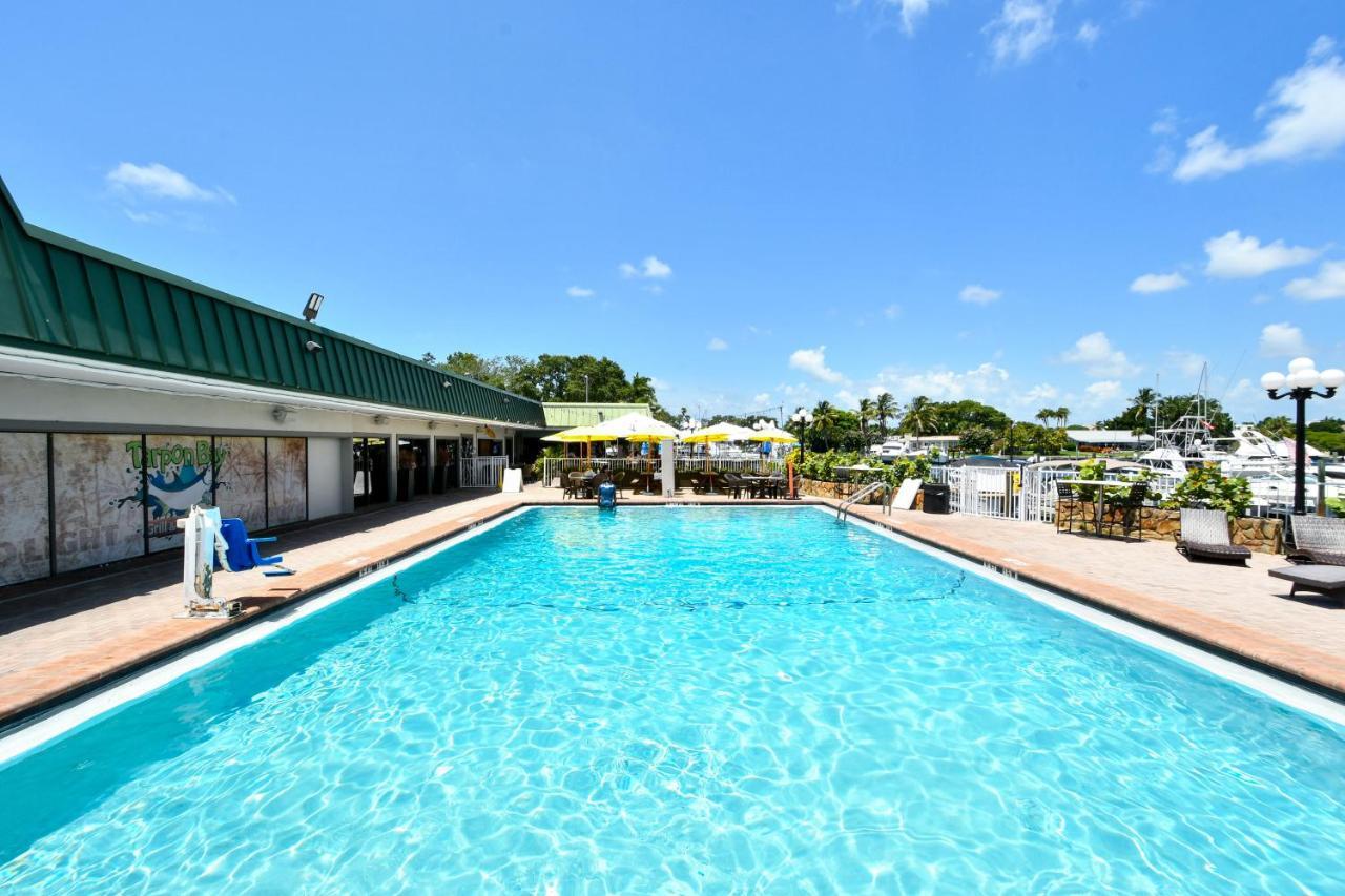 ساراسوتا Remodeled, Huge Pool, Tiki Bar & Grill, Quiet Room المظهر الخارجي الصورة